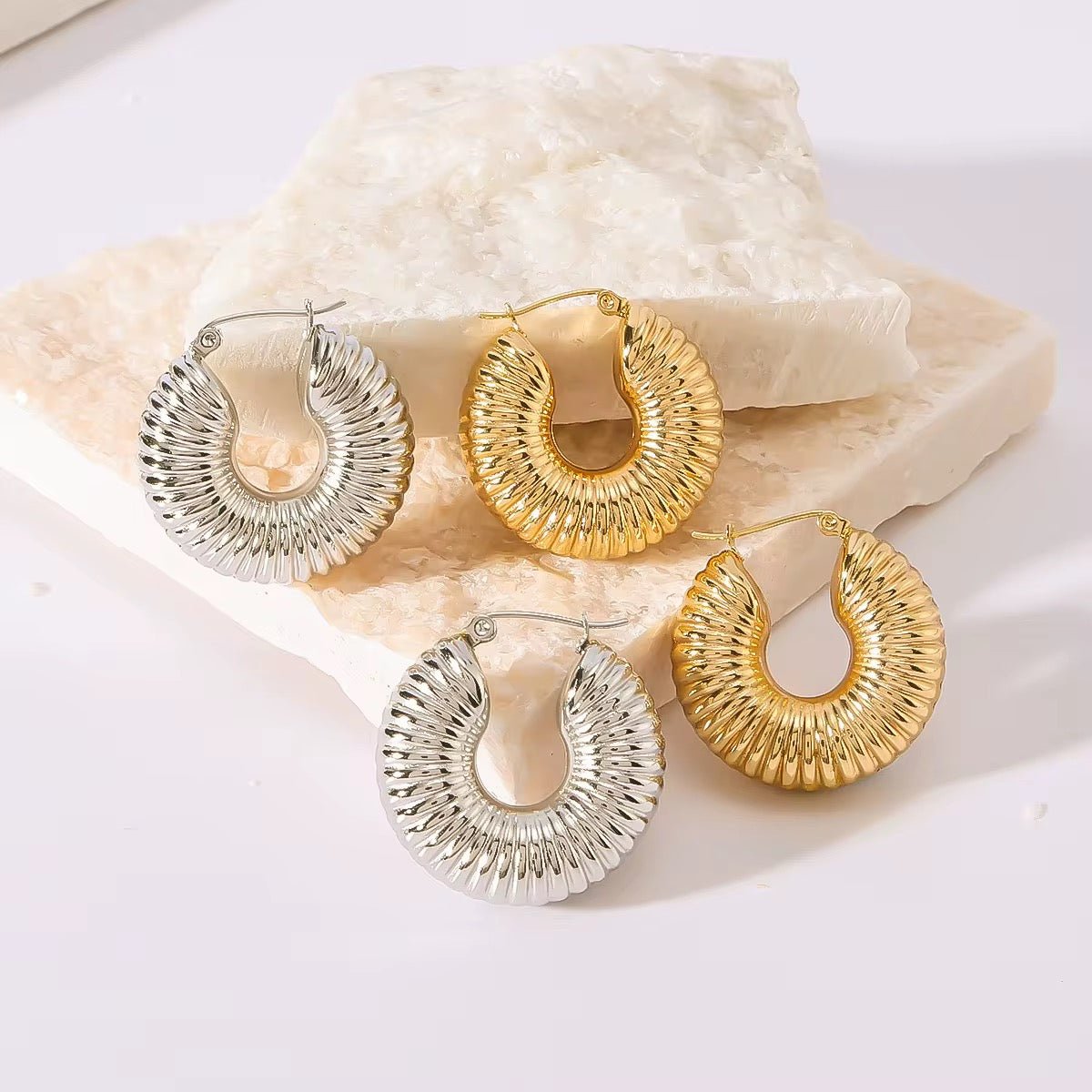 Maya Earrings - COLEZZA