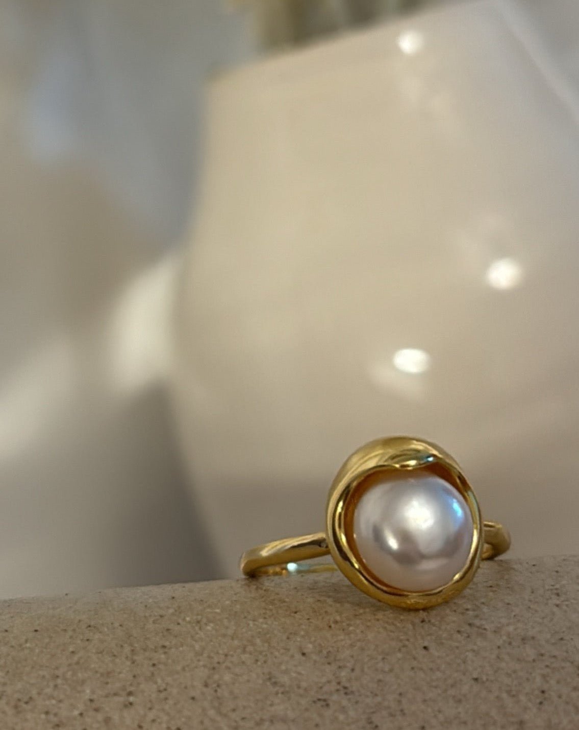 Pearl Ring - COLEZZA